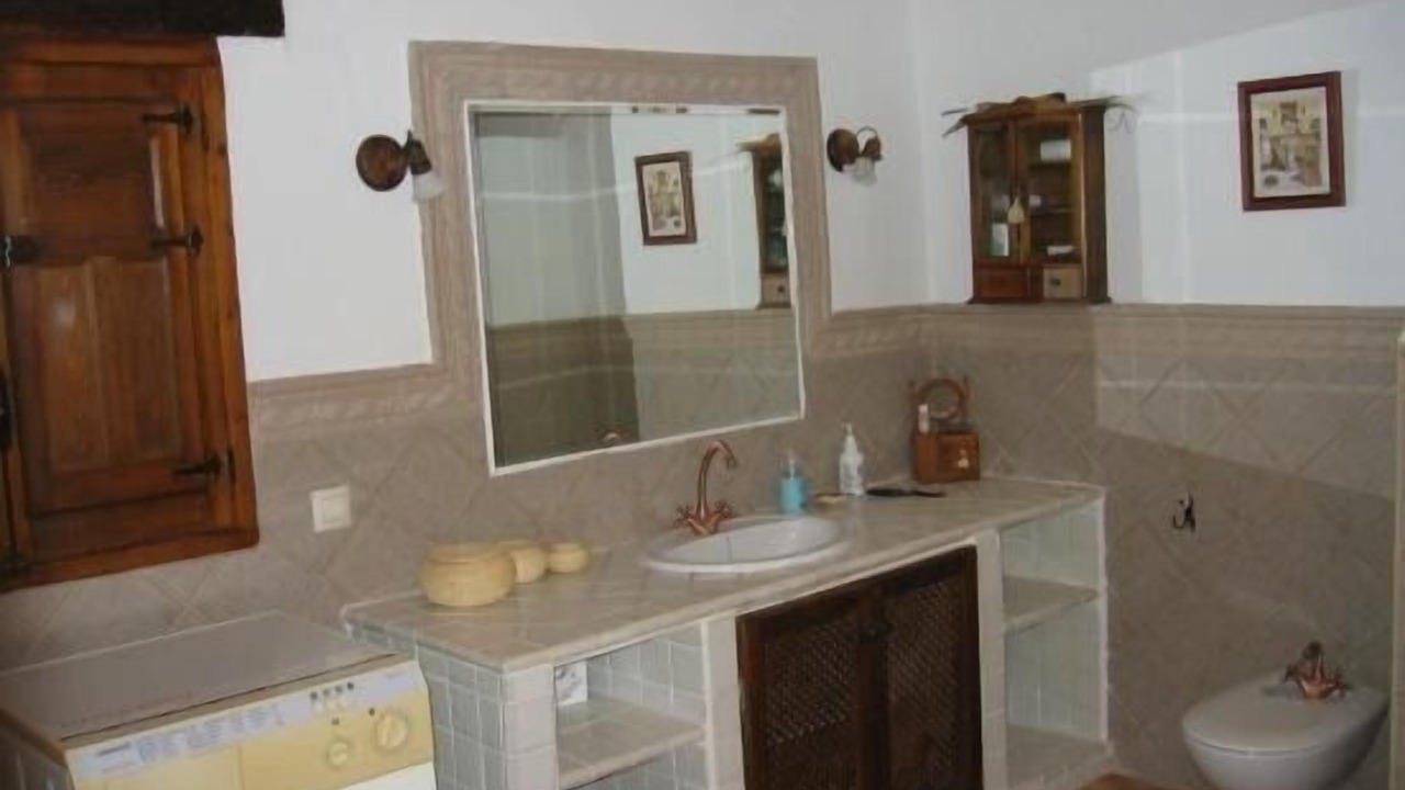Photo of Bathroom in Hellin