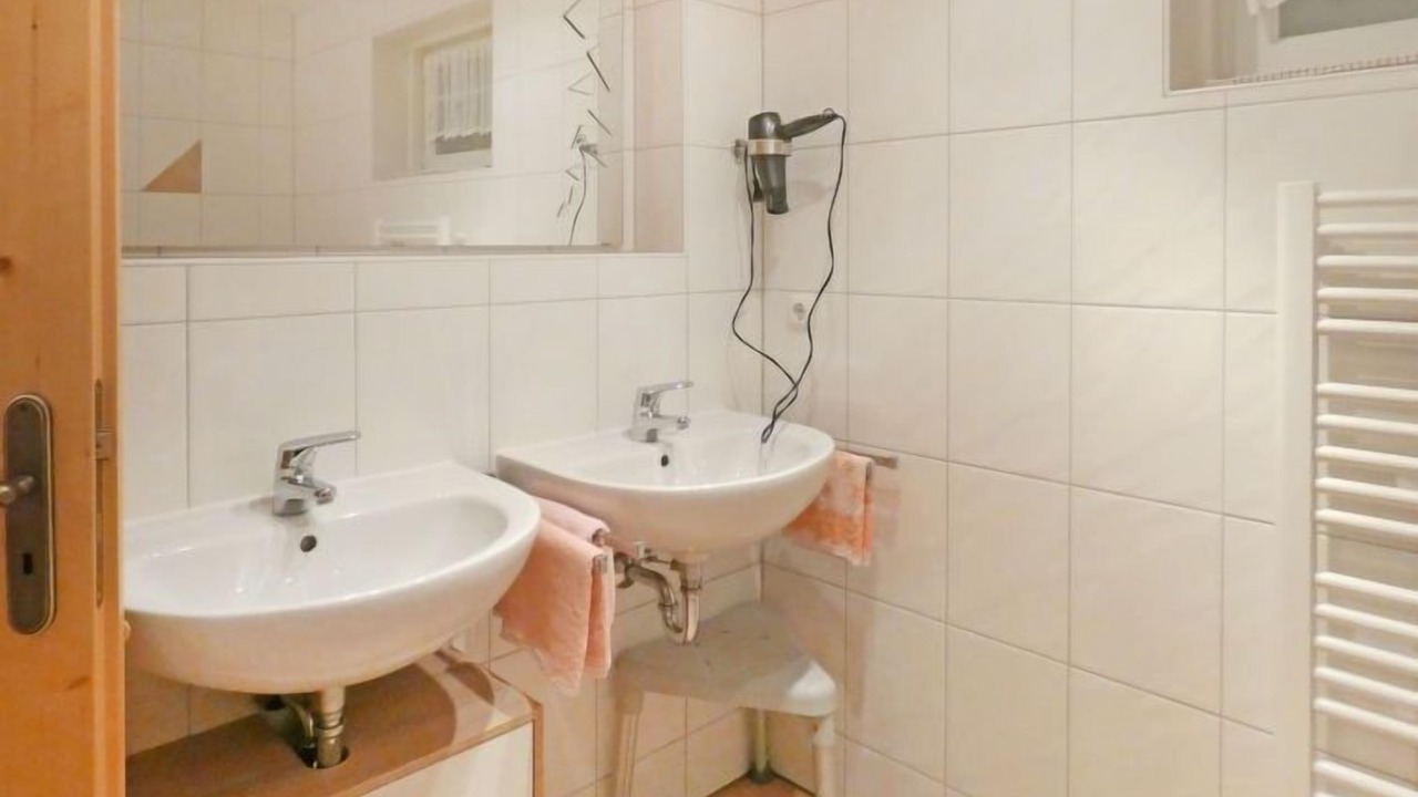 Photo of Bathroom in Regenhutte
