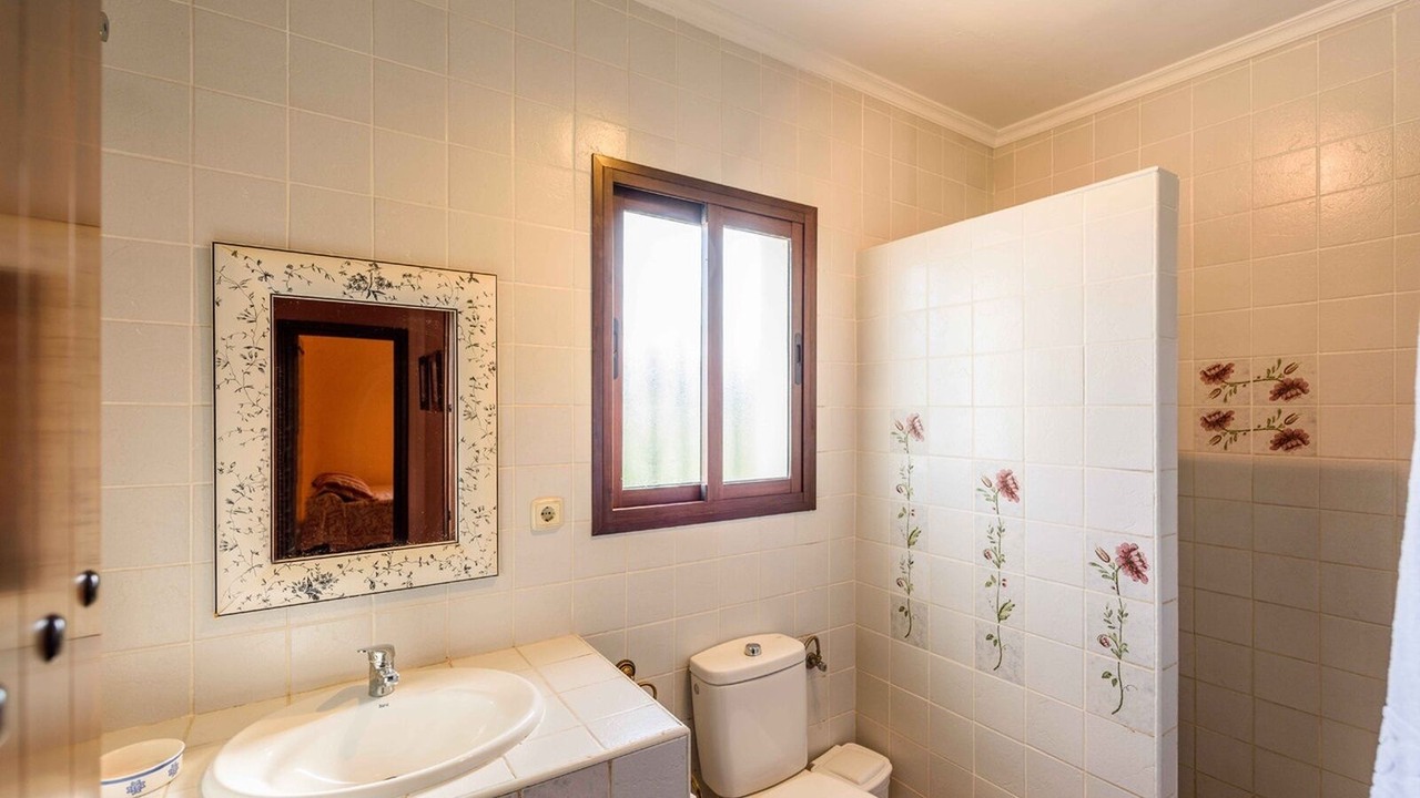 Photo of Bathroom in Casabermeja