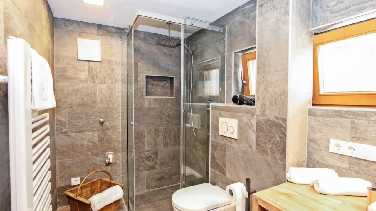 Photo of Bathroom in Mosern
