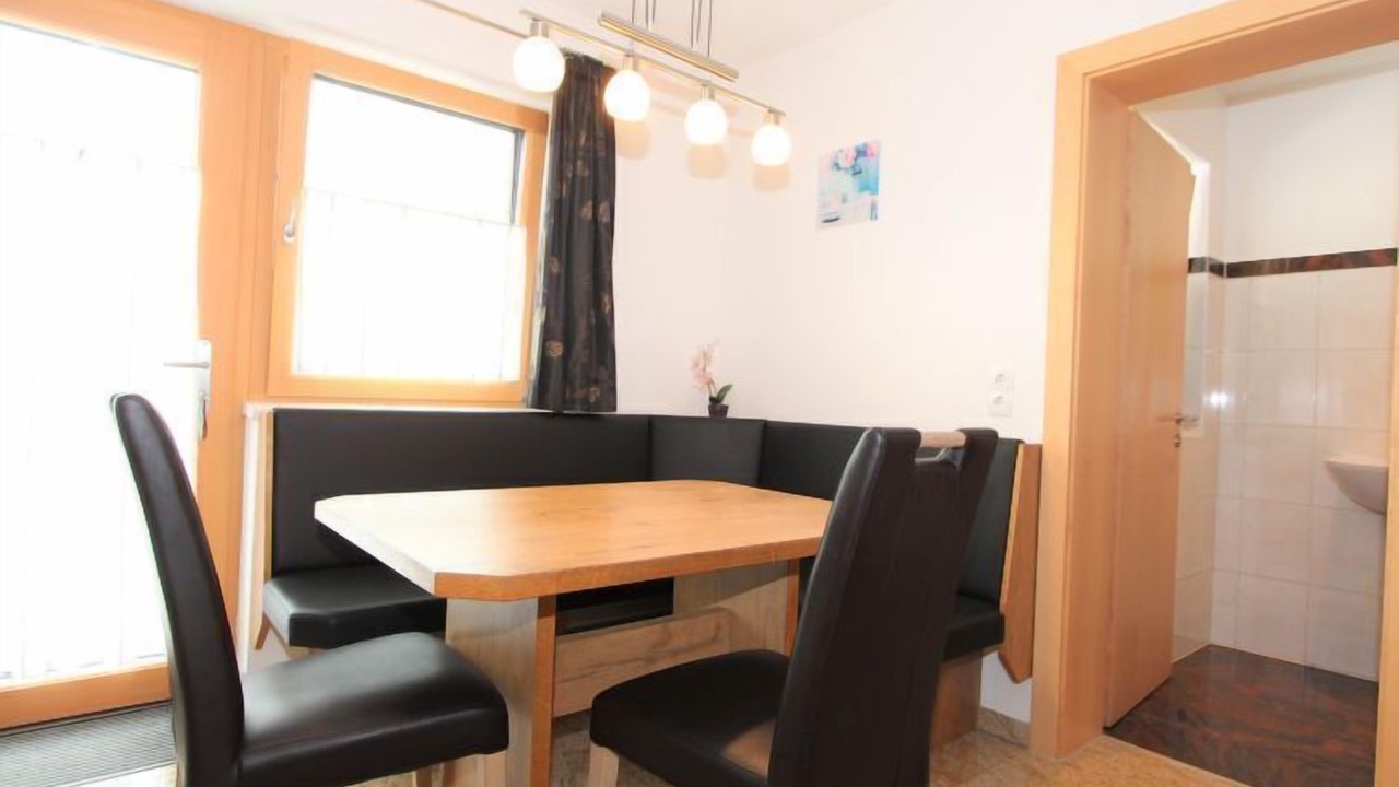 Photo of Bedroom in Emberg