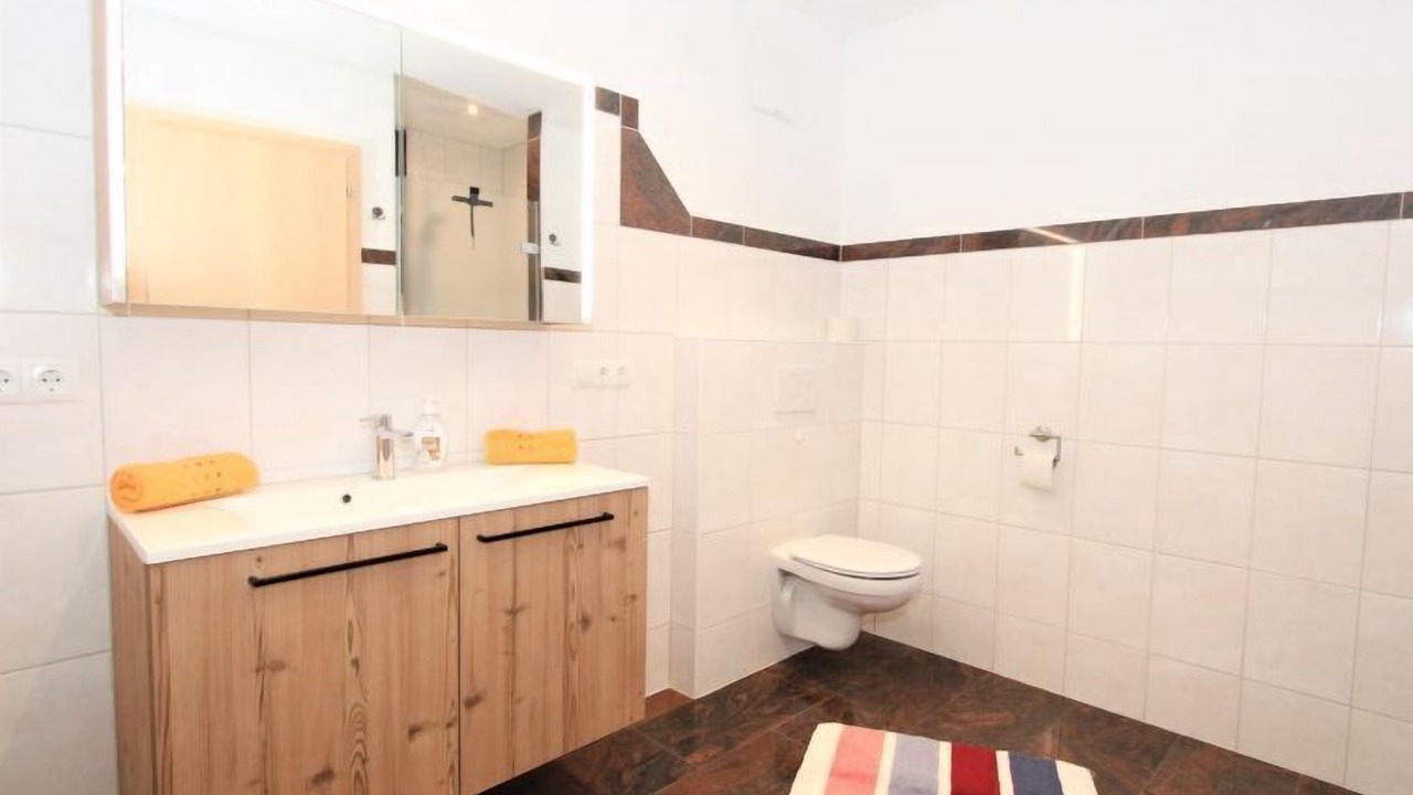 Photo of Bathroom in Emberg