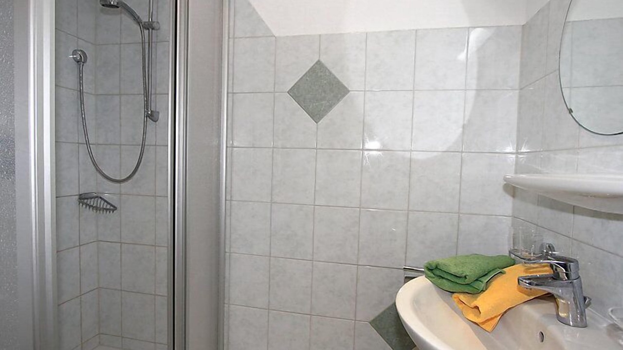 Photo of Bathroom in Kapfing