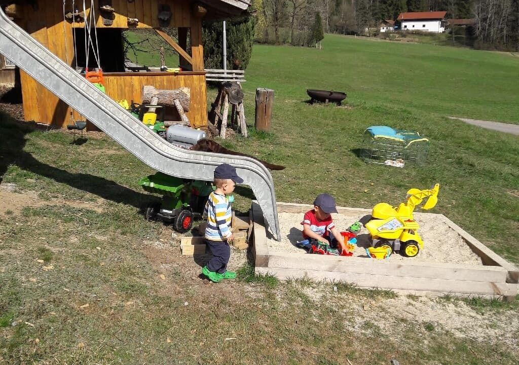 Photo of Others in Bobrach