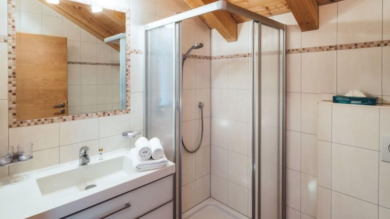 Photo of Bathroom in Ladis