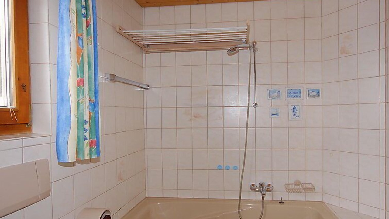 Photo of Bathroom in Juns