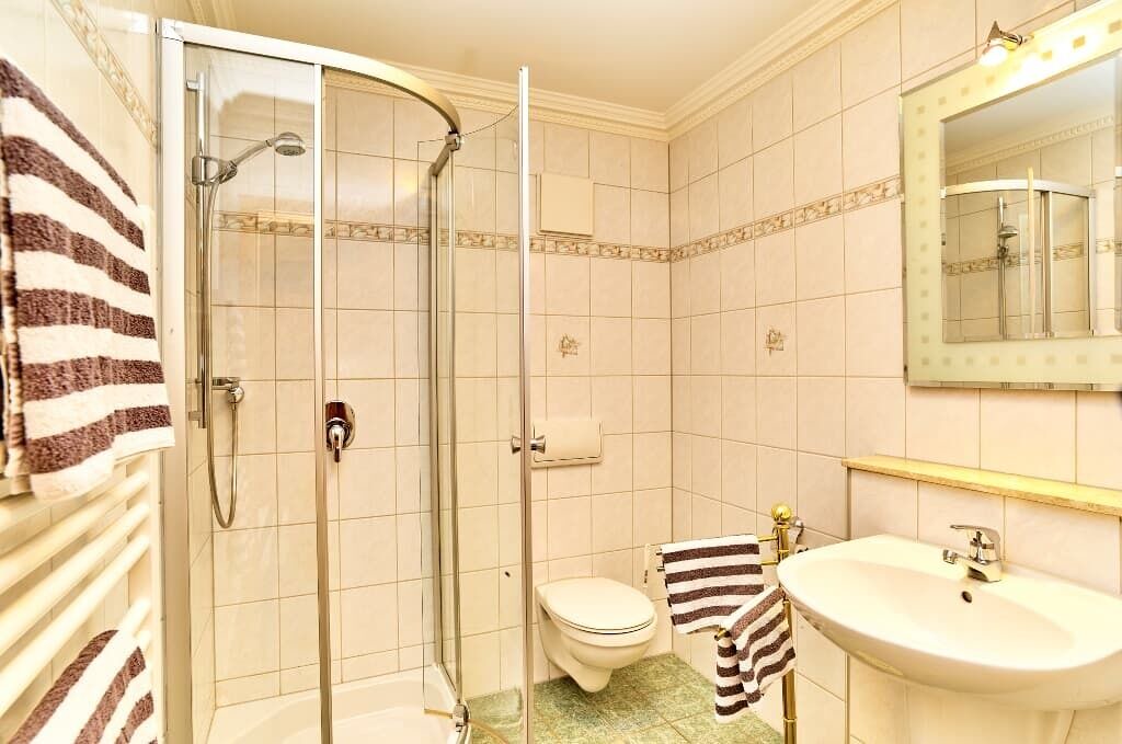 Photo of Bathroom in Tittling
