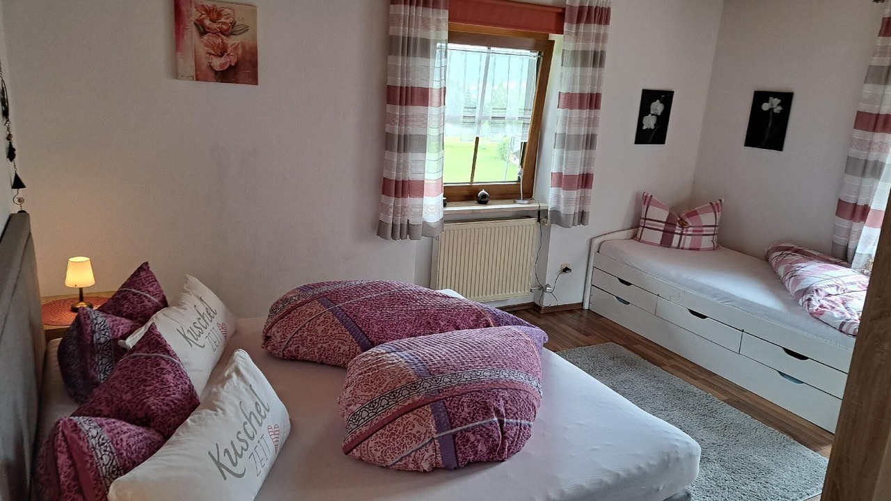 Photo of Bedroom in Arrach