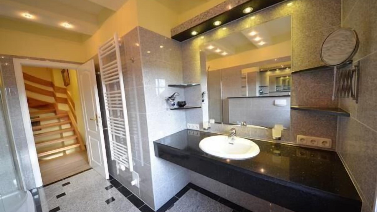 Photo of Bathroom in Gager