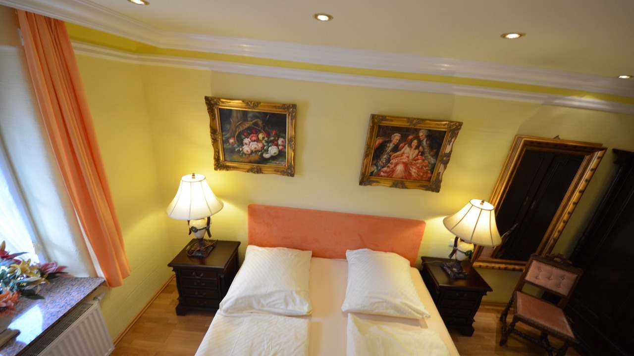 Photo of Bedroom in Gross Zicker