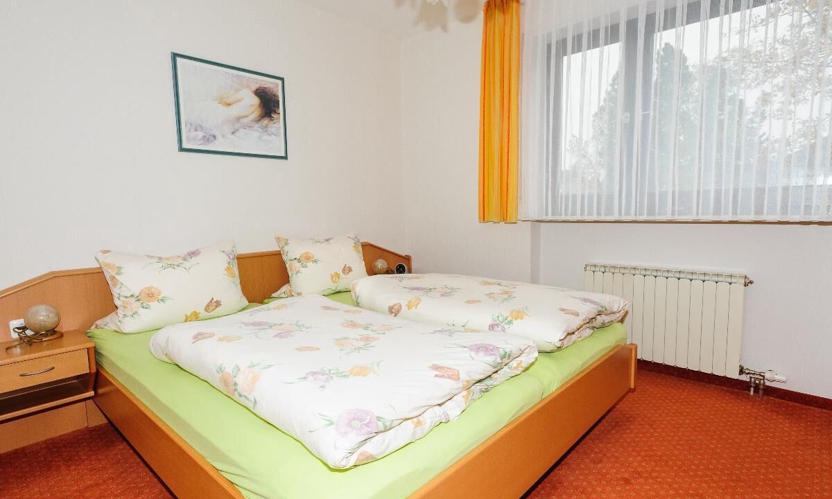 Photo of Bedroom in Bad Fuessing