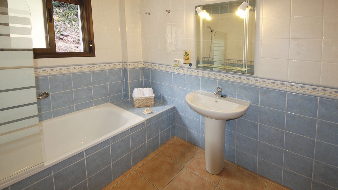 Photo of Bathroom in Comares