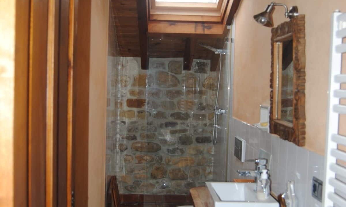 Photo of Bathroom in Villacarriedo