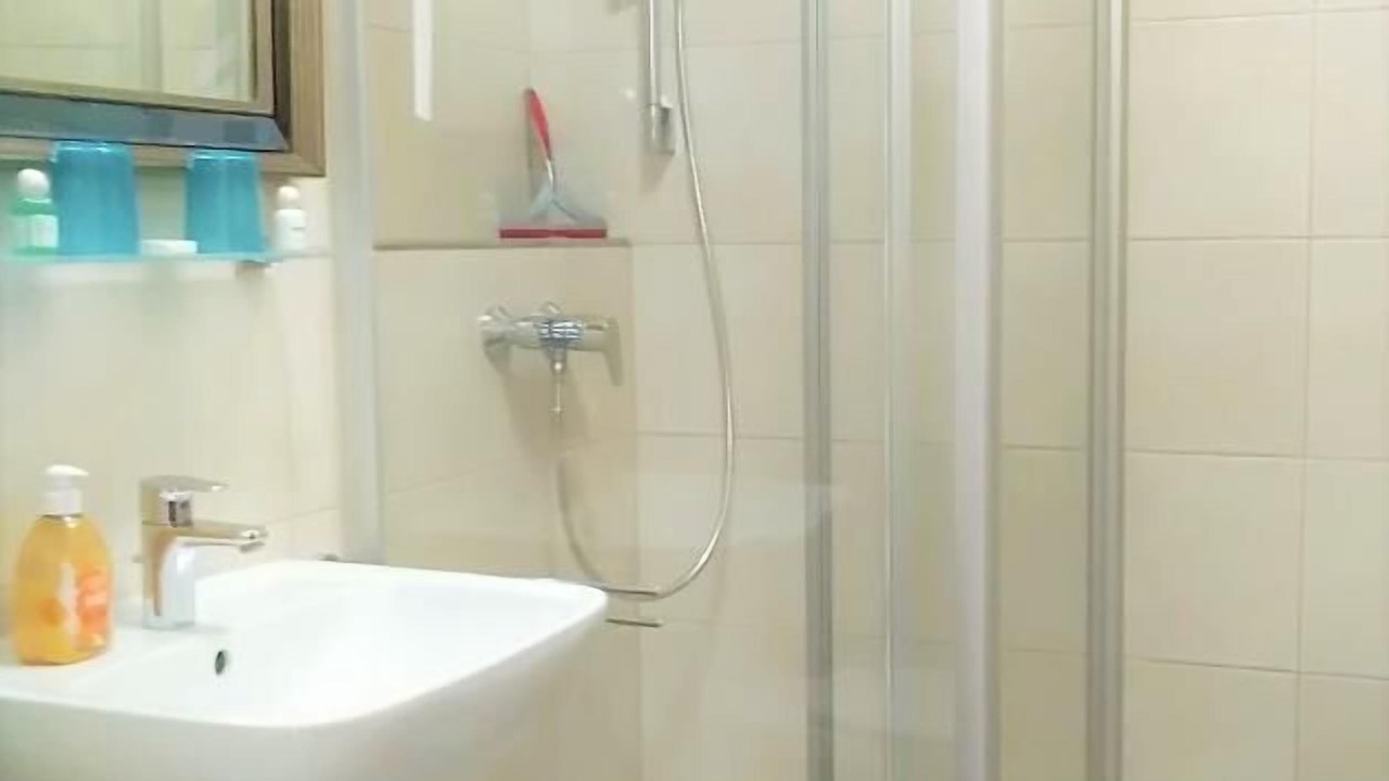 Photo of Bathroom in Wurding
