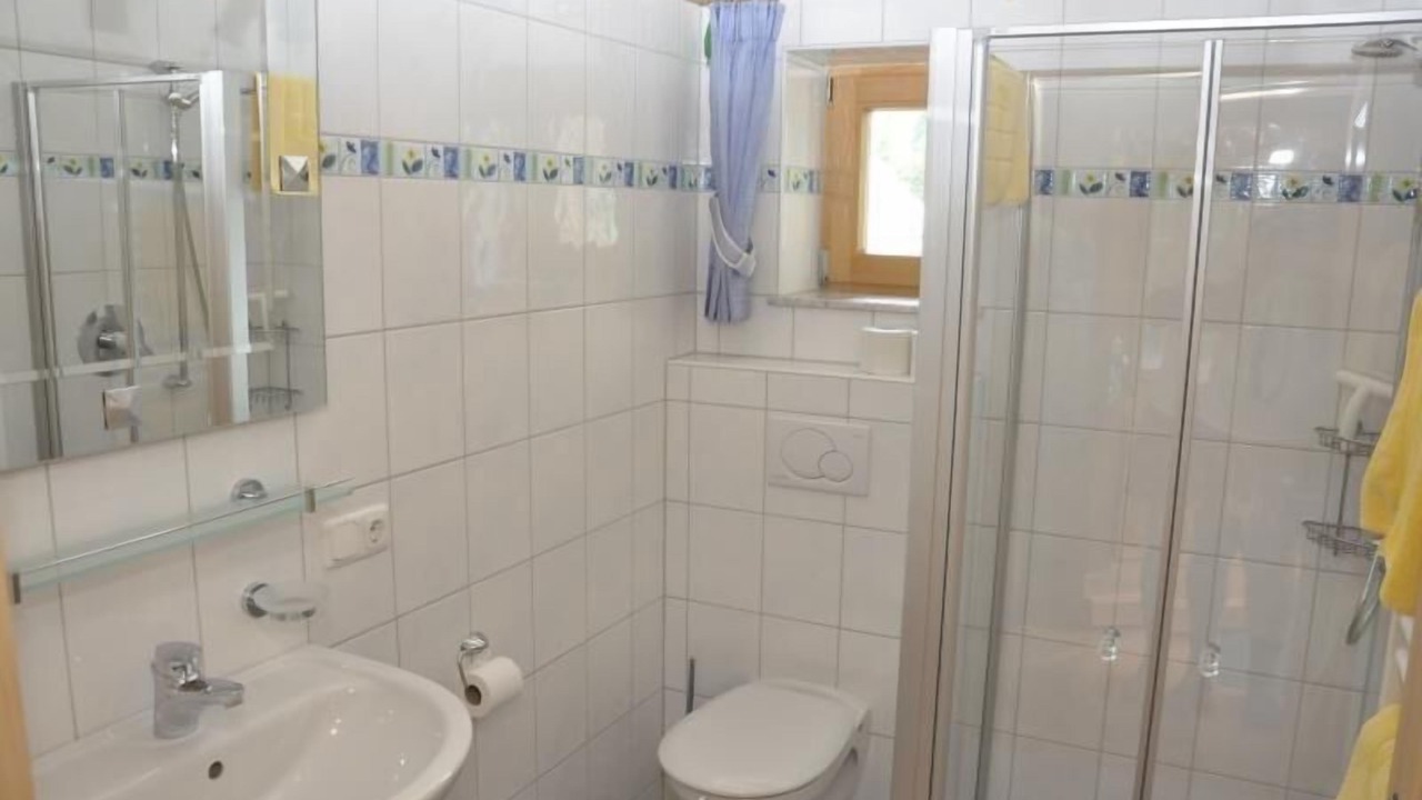 Photo of Bathroom in Weissbach an der Alpenstrasse