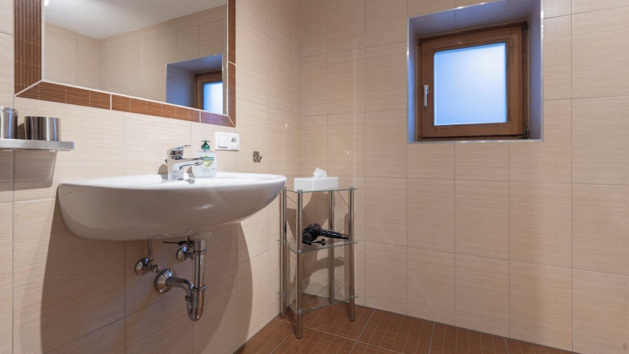 Photo of Bathroom in Umhausen