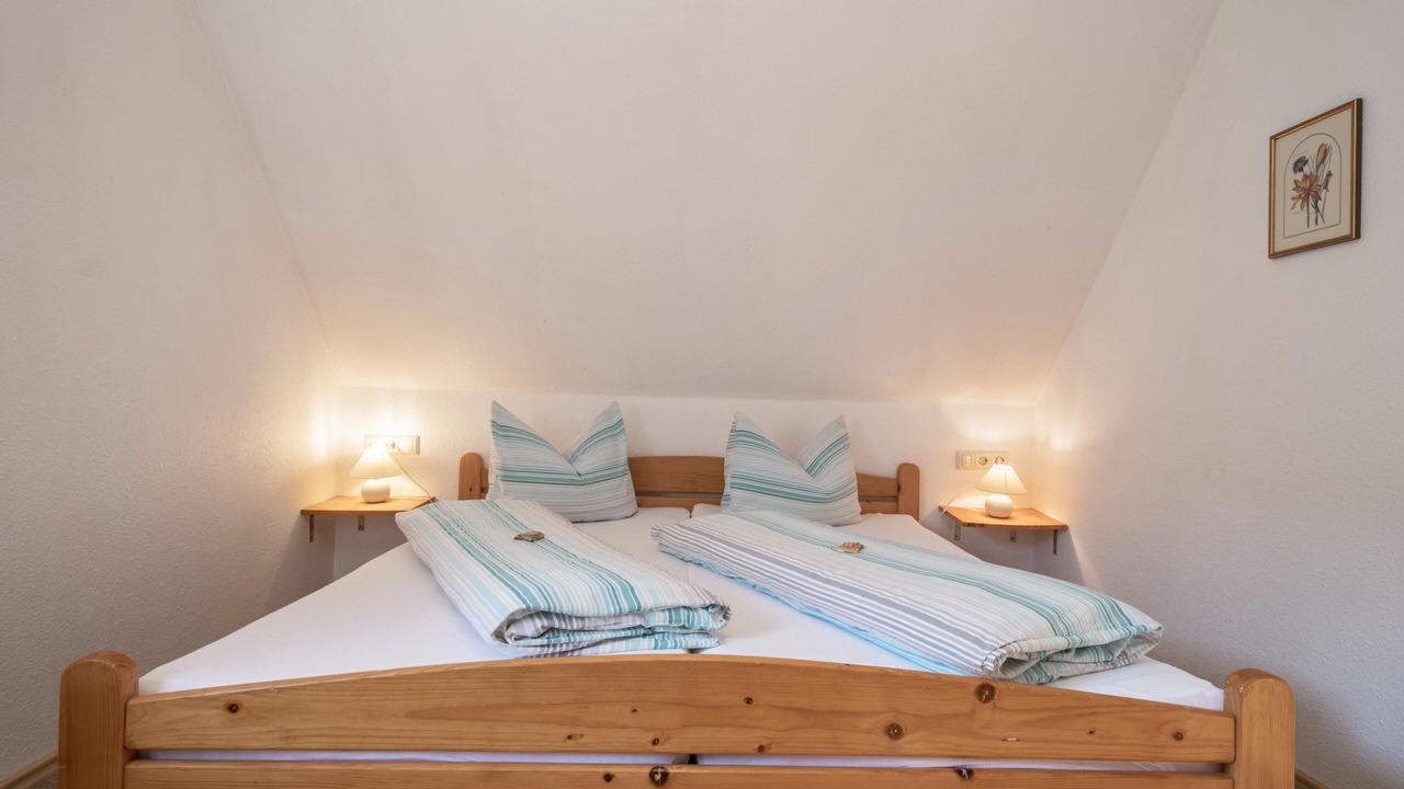 Photo of Bedroom in Deggenhausertal
