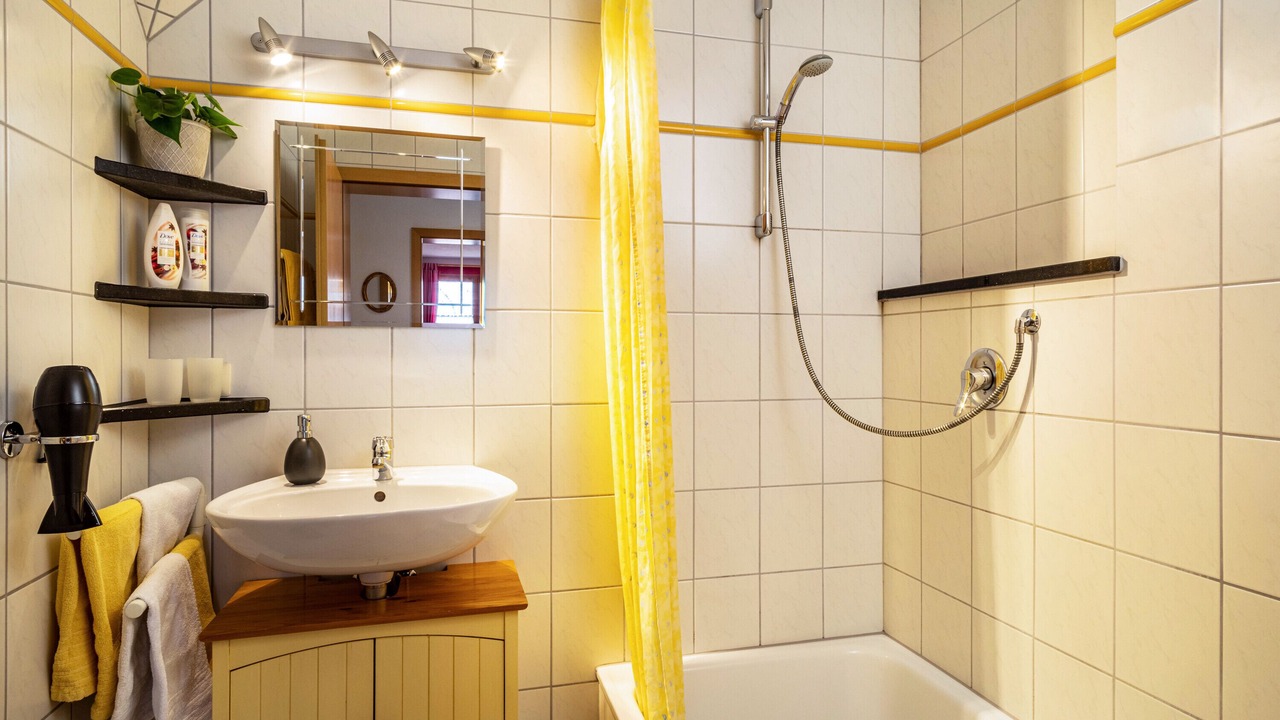 Photo of Bathroom in Rothkreuz
