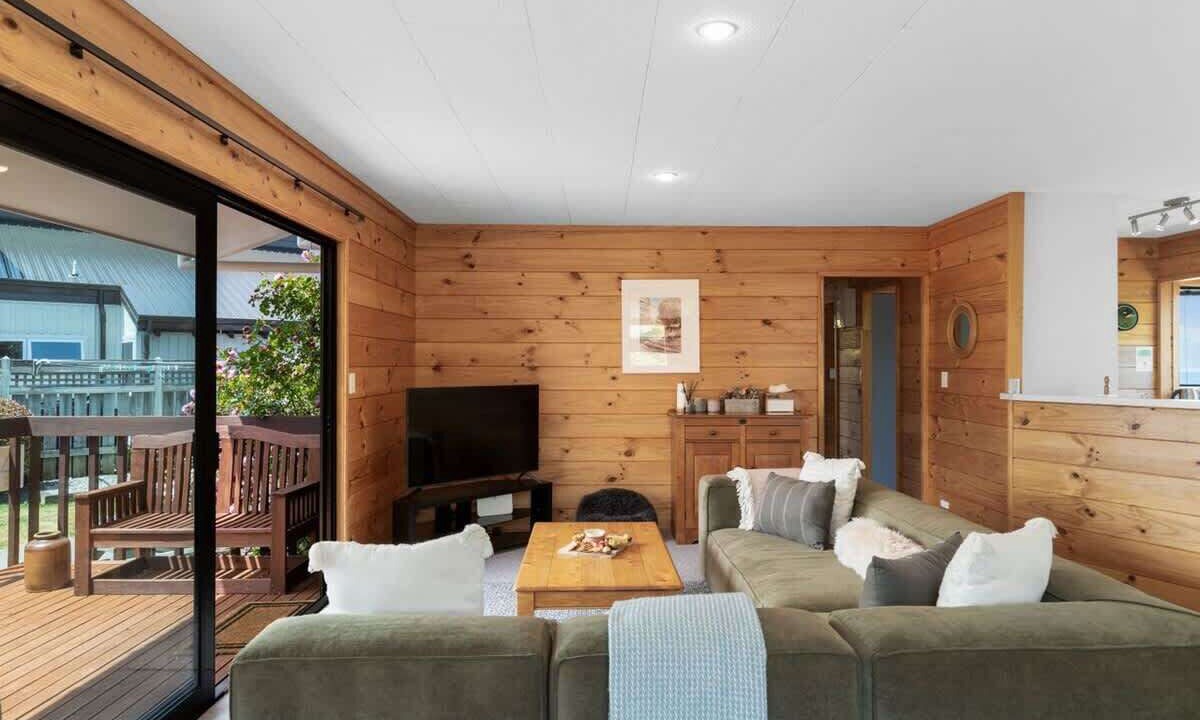 Photo of Livingroom in Kelvin Heights