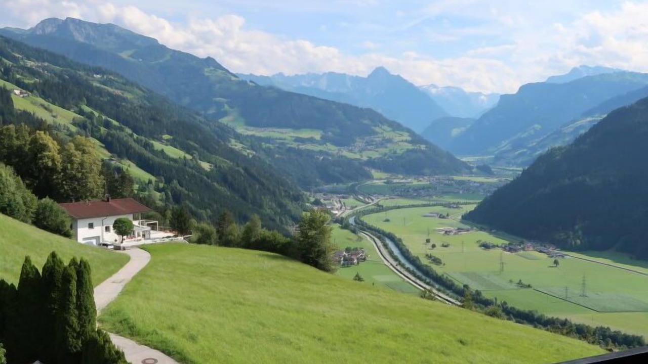 Photo of Others in Distelberg