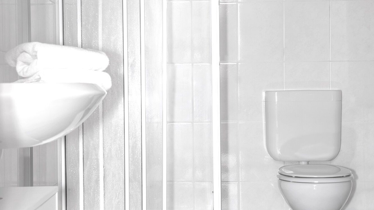 Photo of Bathroom in Renholding