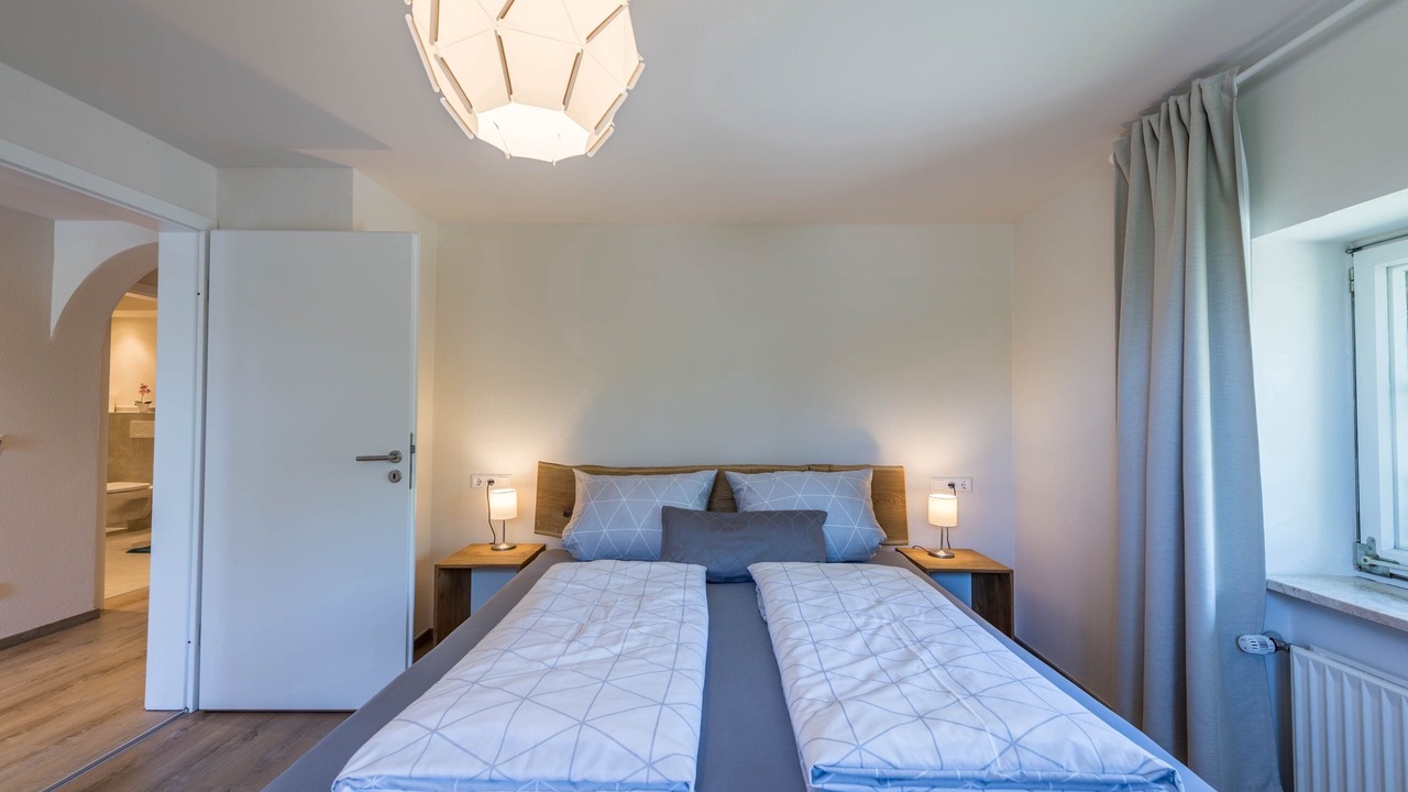 Photo of Bedroom in Taching a.See