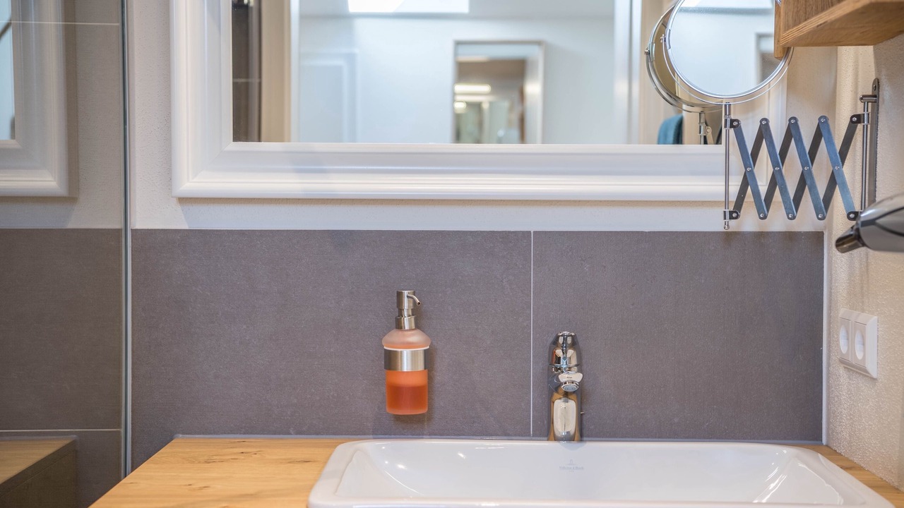 Photo of Bathroom in Taching a.See