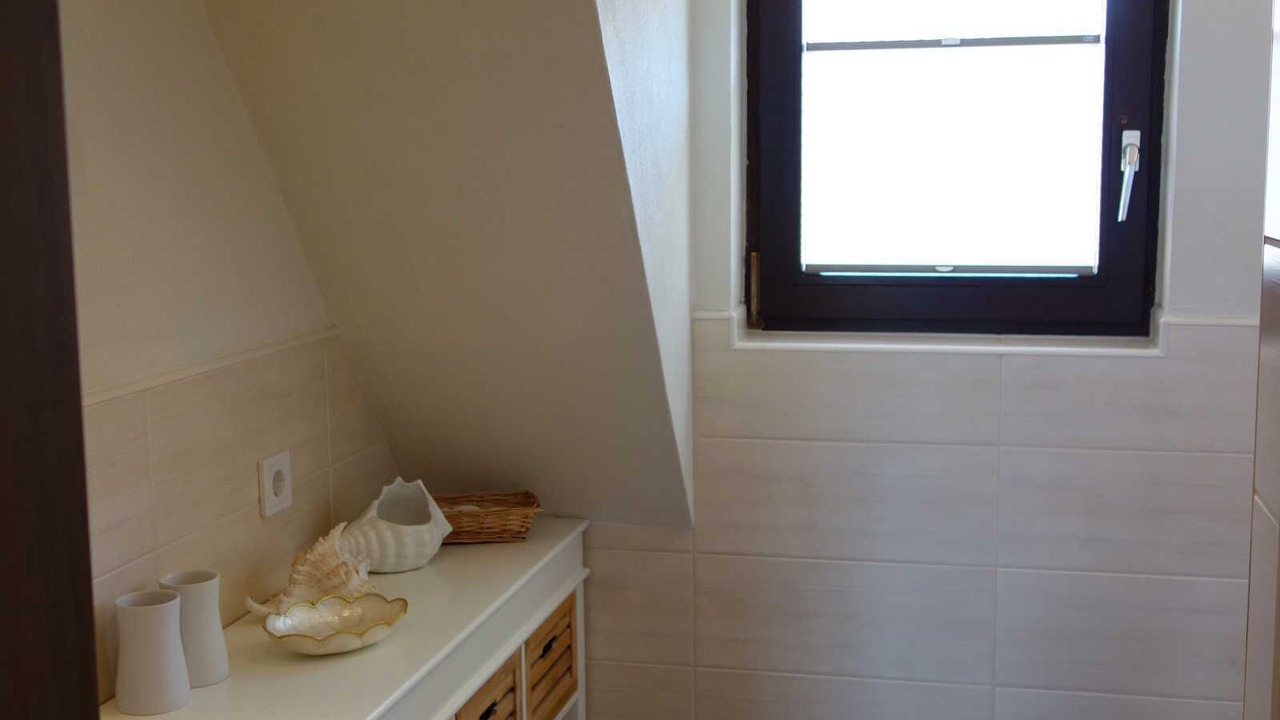 Photo of Bathroom in Grossheirath