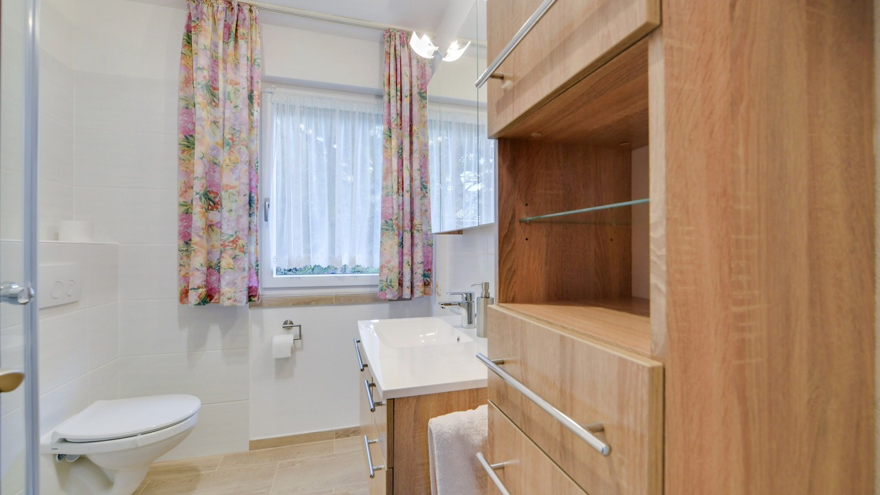 Photo of Bathroom in Eck