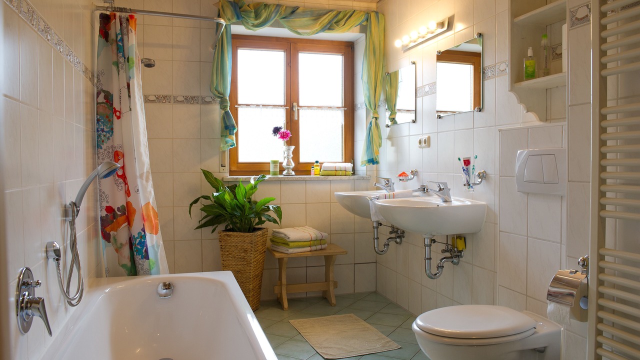 Photo of Bathroom in Burggen