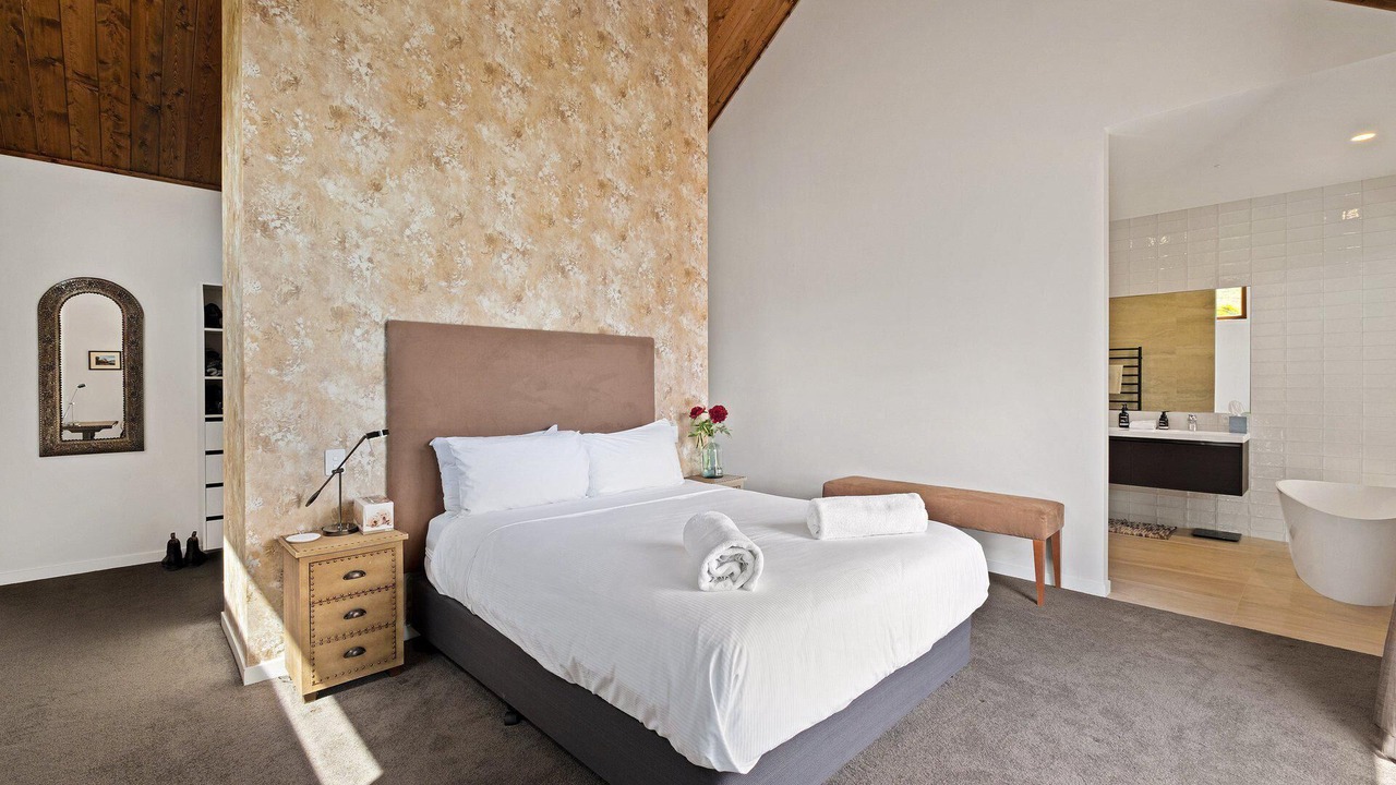 Photo of Bedroom in Lake Hayes