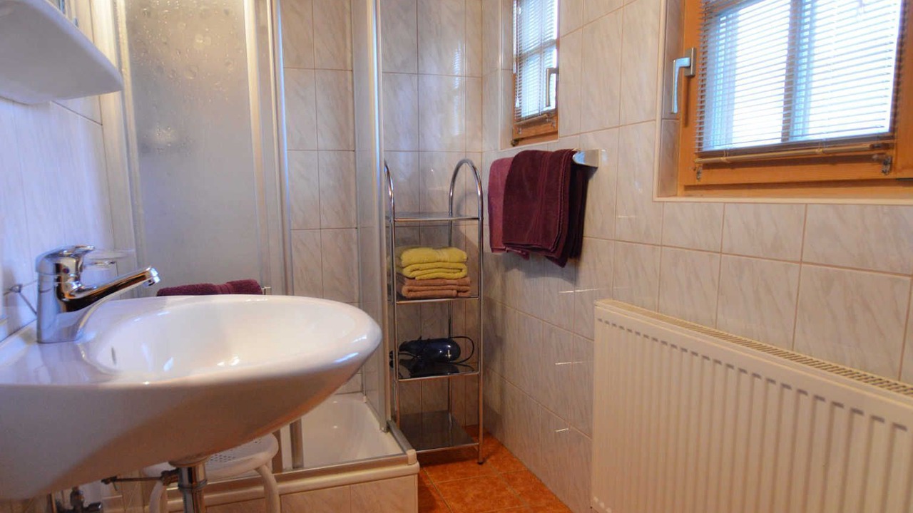 Photo of Bathroom in Sautens
