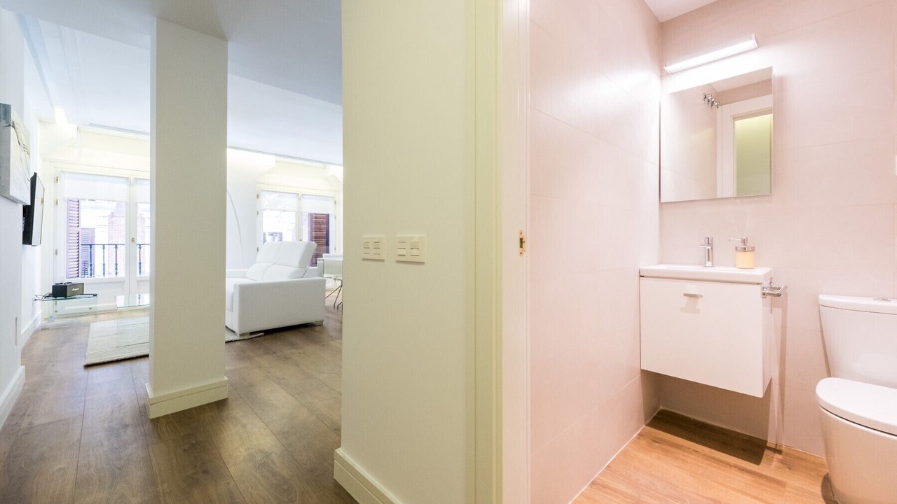 Photo of Bathroom in Literary Quarter