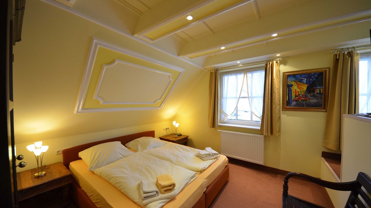 Photo of Bedroom in Gross Zicker