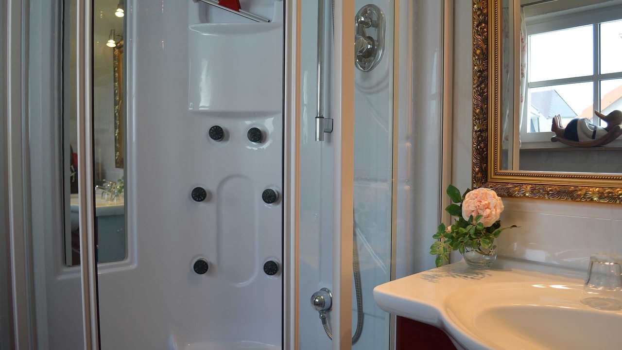 Photo of Bathroom in Gross Zicker