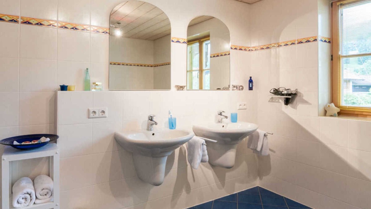 Photo of Bathroom in Abwinkl