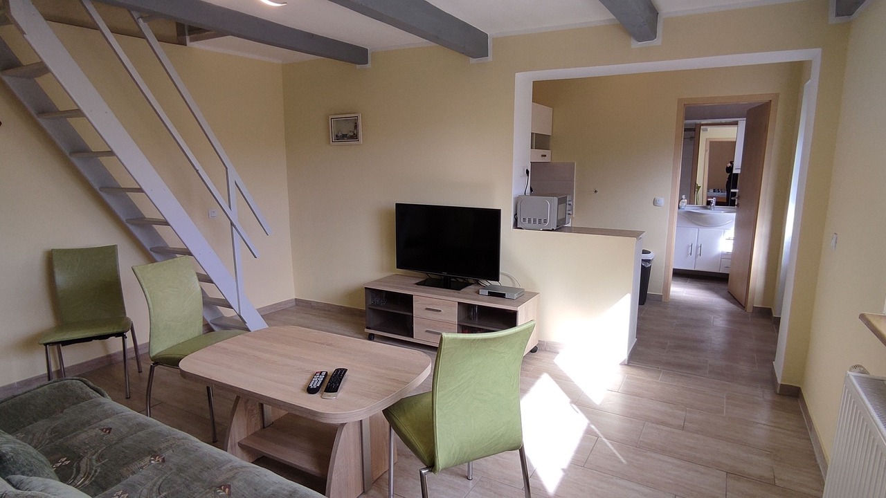 Photo of Livingroom in Kachlin