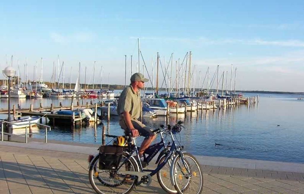 Photo of Others in Klein Bollhagen