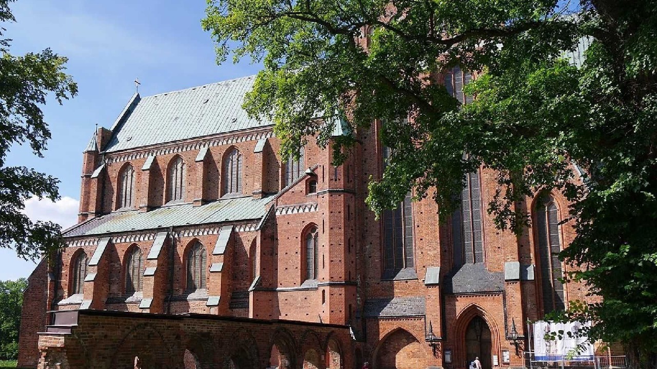Photo of Others in Klein Bollhagen