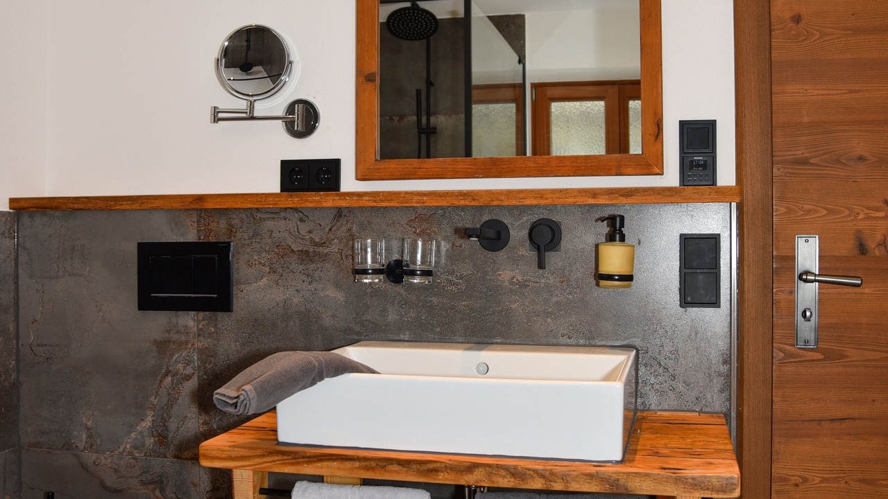 Photo of Bathroom in Amerang