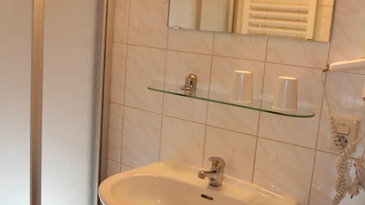 Photo of Bathroom in Lam