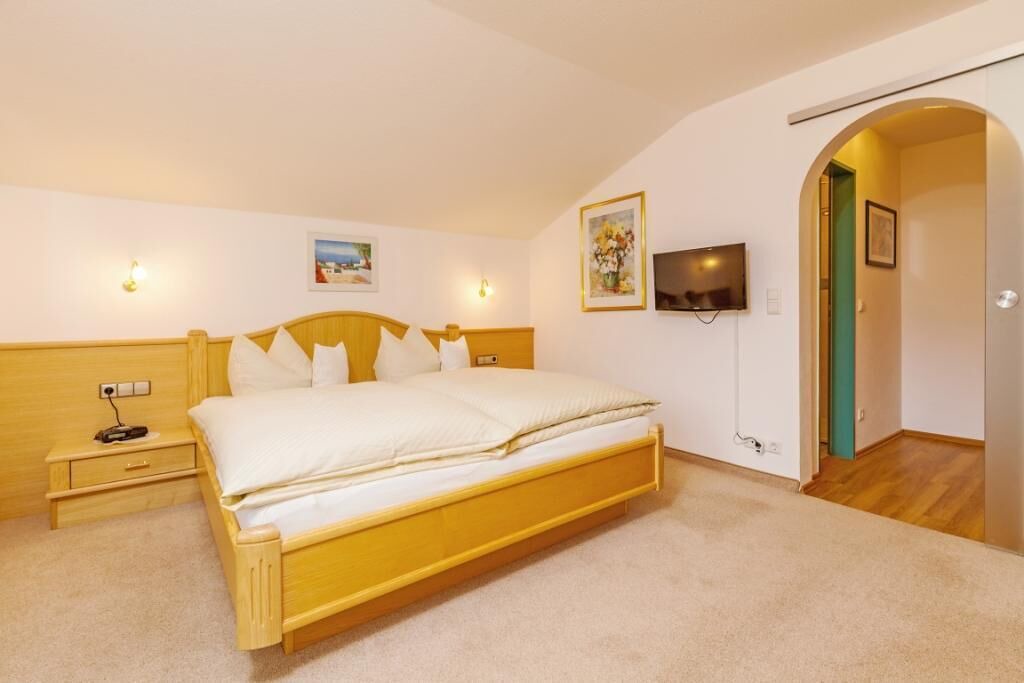Photo of Bedroom in Entfelden