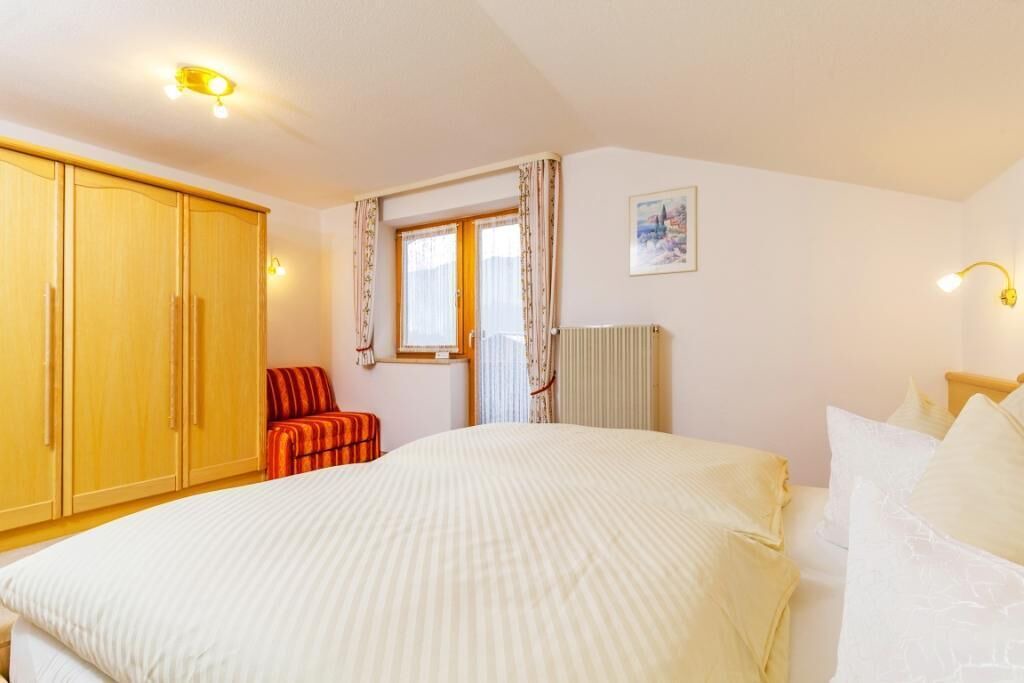 Photo of Bedroom in Entfelden