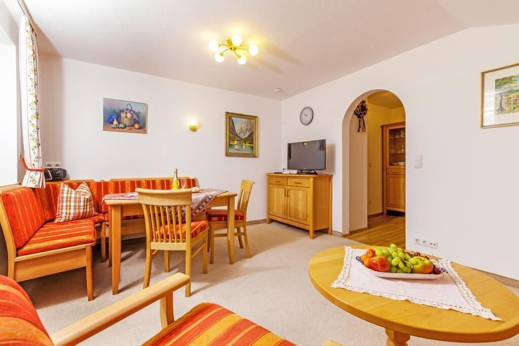 Photo of Livingroom in Entfelden