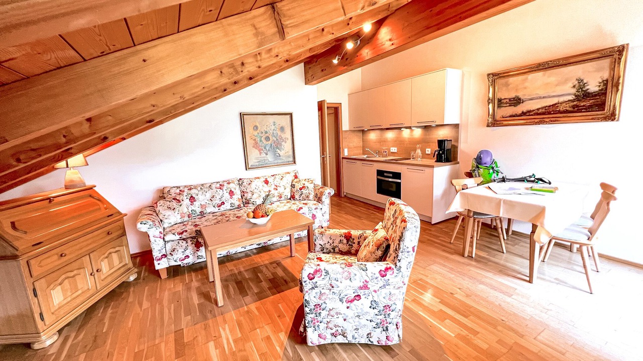 Photo of Livingroom in Unterwoessen