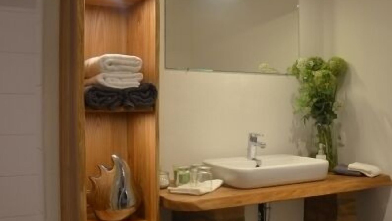 Photo of Bathroom in Hart