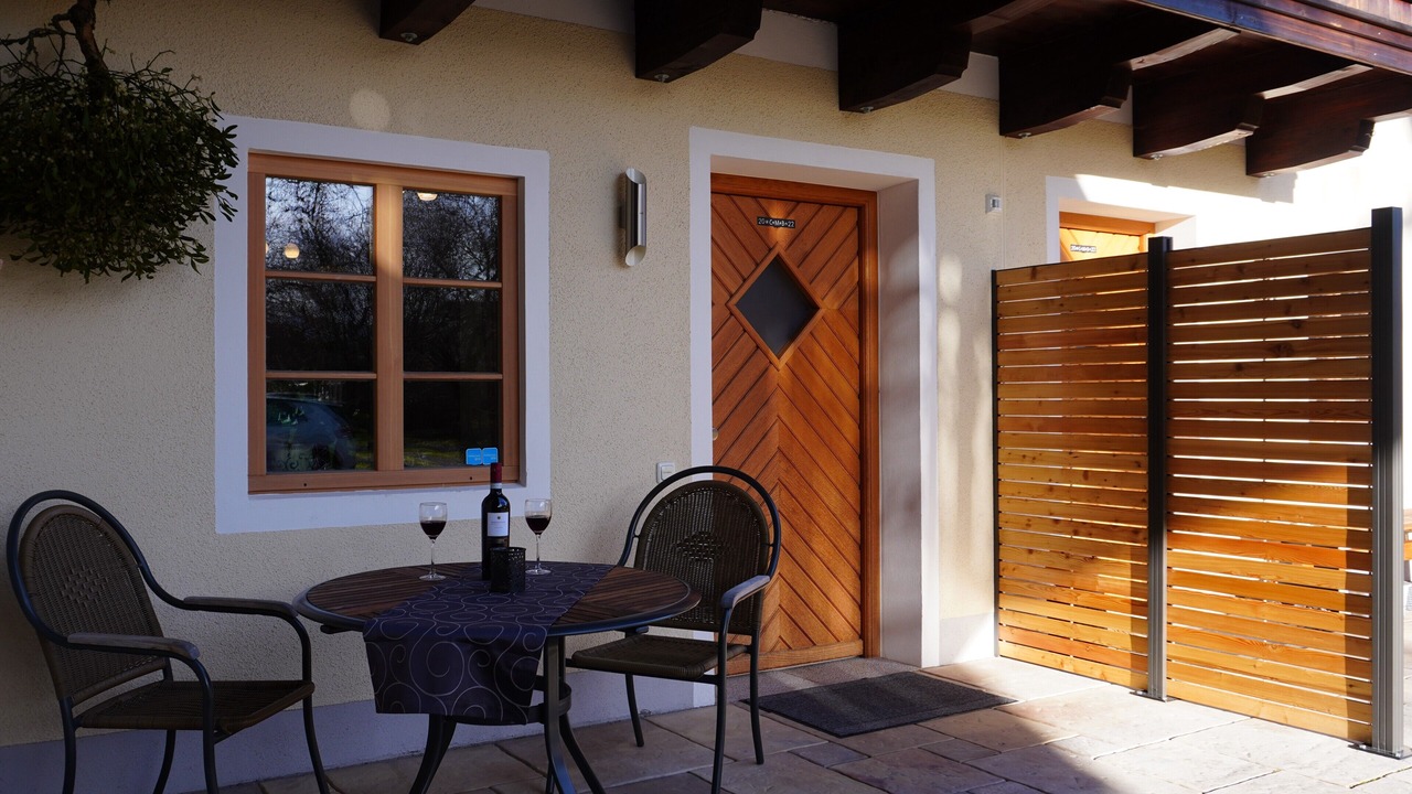 Photo of Outdoor in Willing