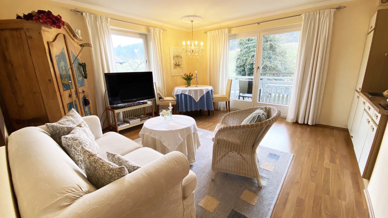 Photo of Livingroom in Antwort