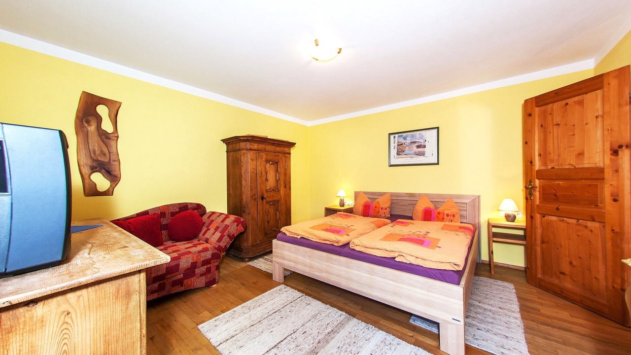 Photo of Bedroom in Groissenbach