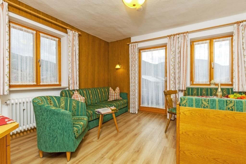 Photo of Livingroom in Entfelden